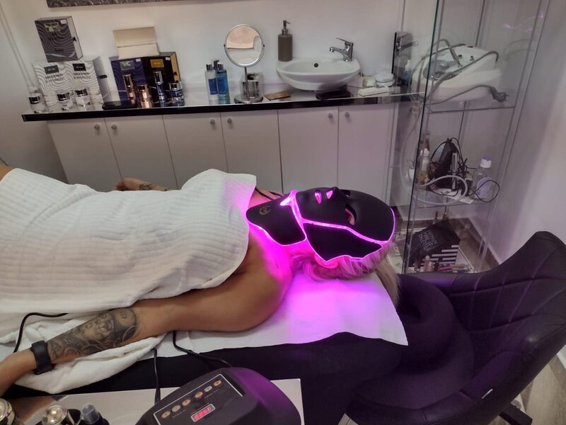 De vanzare firma de cosmetica,